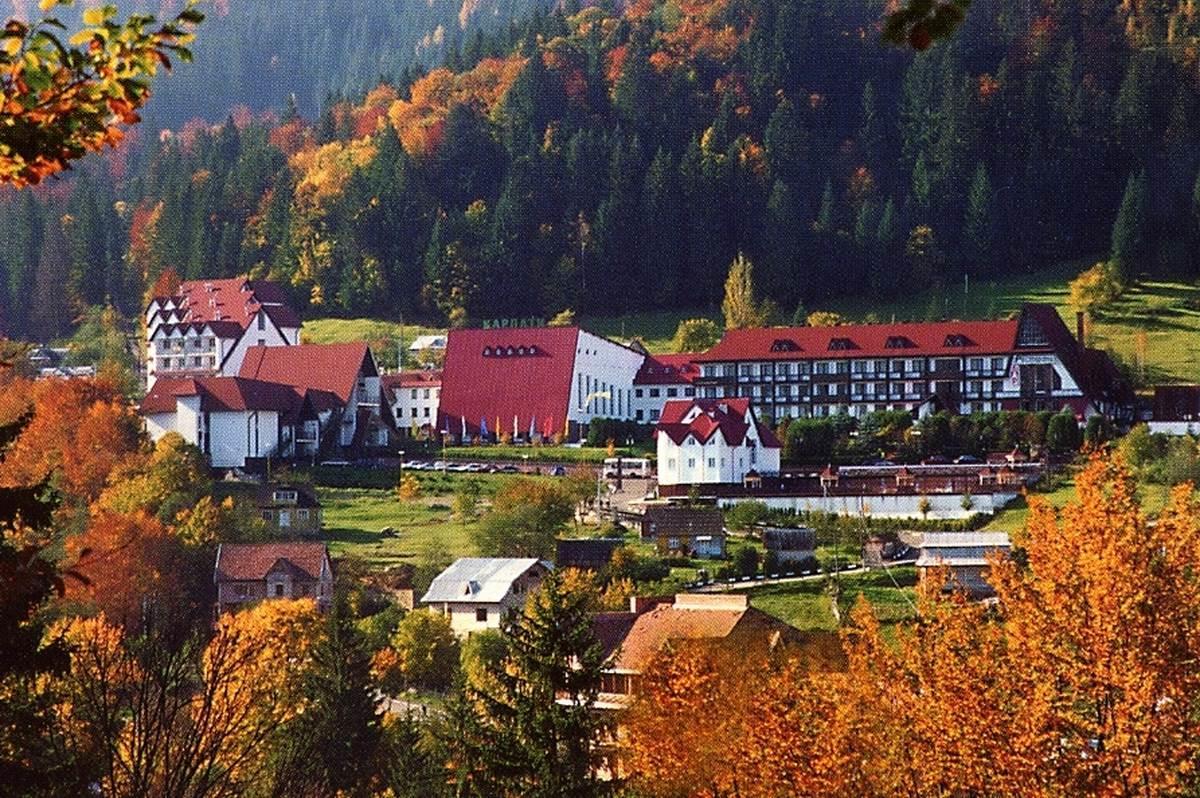 Karpaty Hotel Yaremche Exterior photo